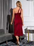 Stunning Burgundy One-Shoulder Cutout Dress