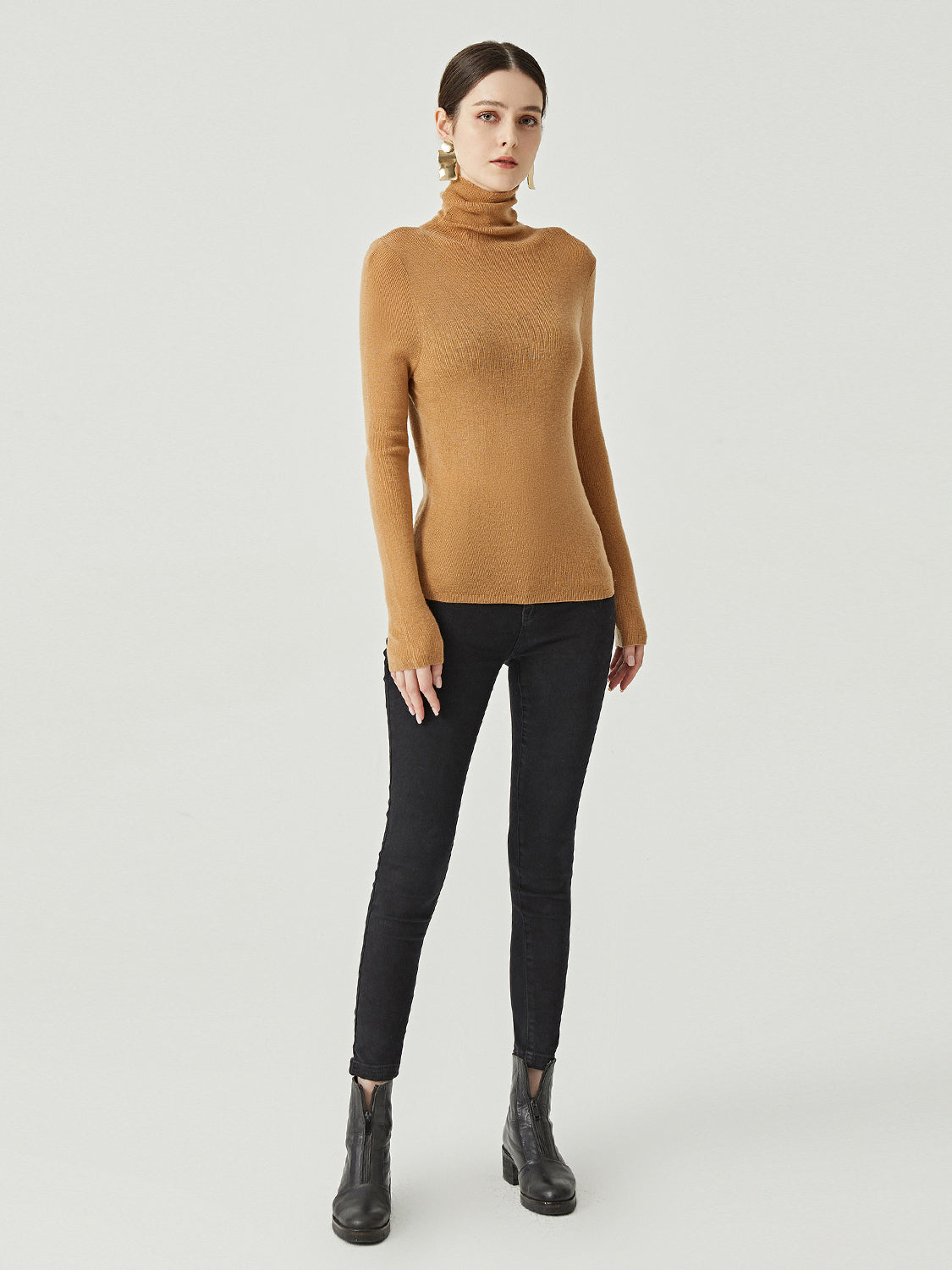 Long Sleeve High-Neck Wool Pullovers